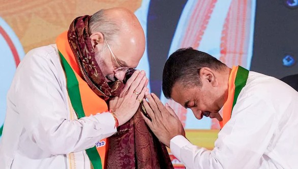 अमित शाह ने सुवेंदु अधिकारी को अपने पर्यवेक्षण में राजपाट दिया...