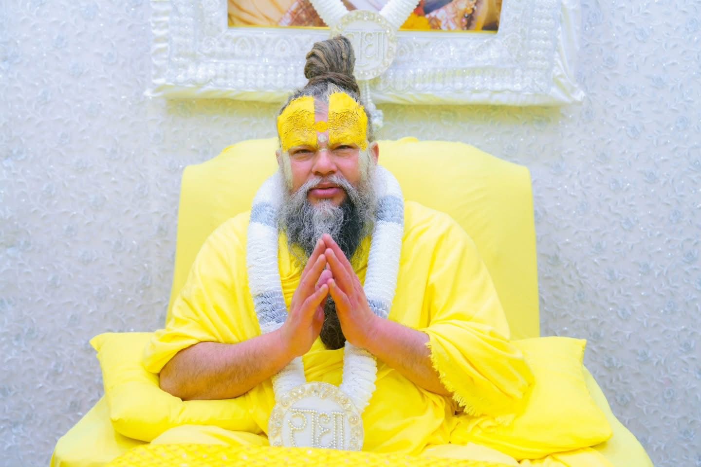 “हमारे शरीर का समय पूरा हो गया…” — संत प्रेमानंद महाराज के भावुक शब्द सुन भक्त हुए भावविभोर
