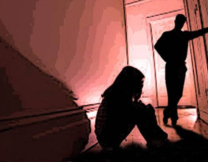 प्रेम जाल में फंसाकर युवती से दुष्कर्म, अश्लील वीडियो बनाकर किया ब्लैकमेल,पीड़िता की शिकायत पर मुक़दमा दर्ज