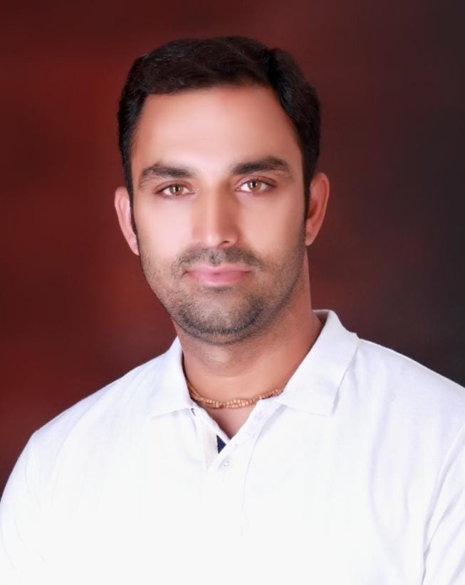 “ब्रज को अयोध्या-काशी की कॉपी मत बनाइए, ब्रज को ब्रज ही रहने दीजिए” — दीपक पाराशर